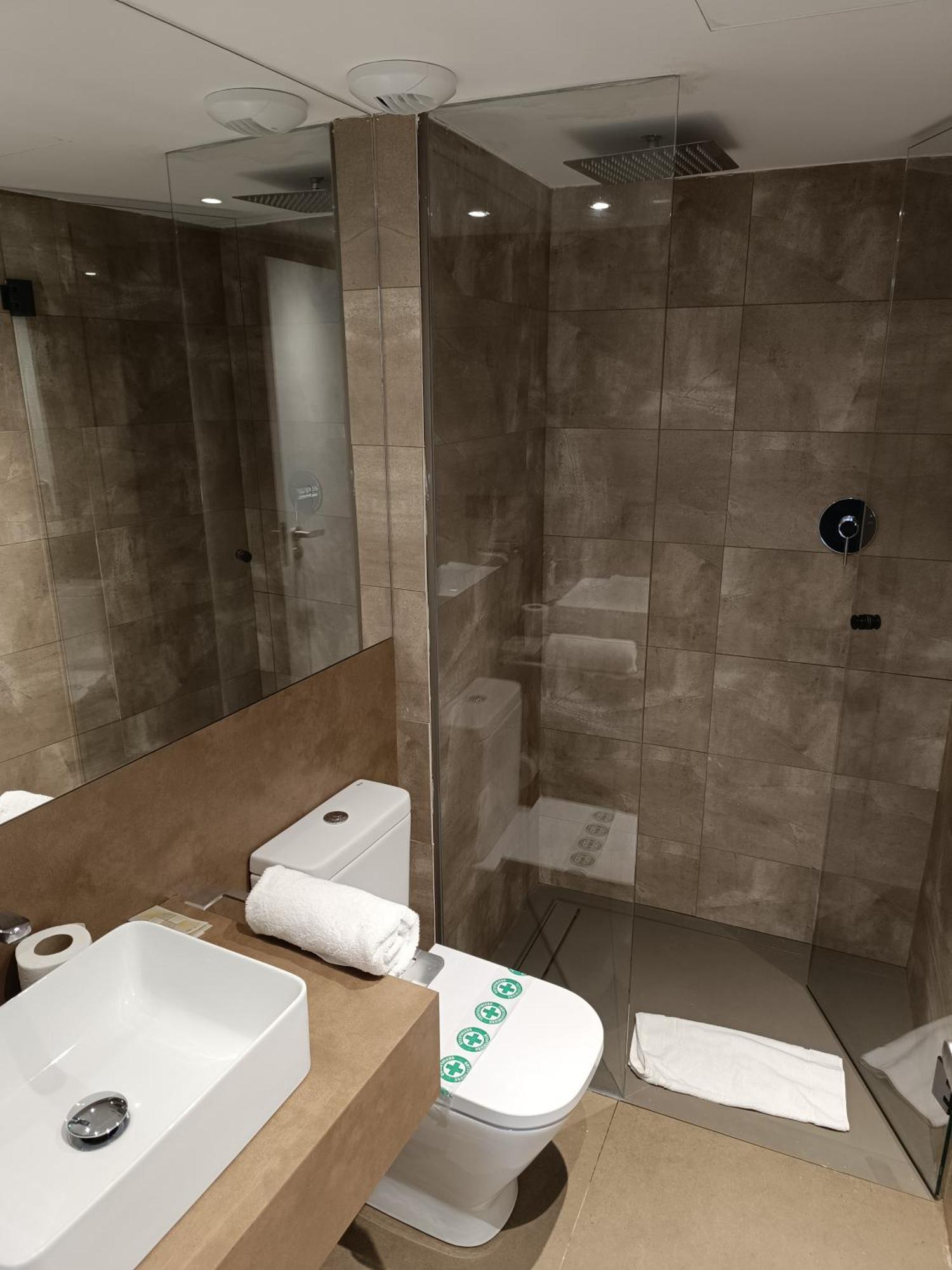 Allotjament en família Hotel Sitges Rooms