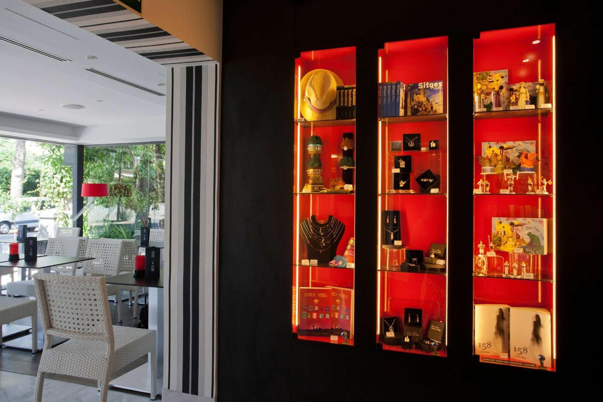Homestay Hotel Sitges Rooms