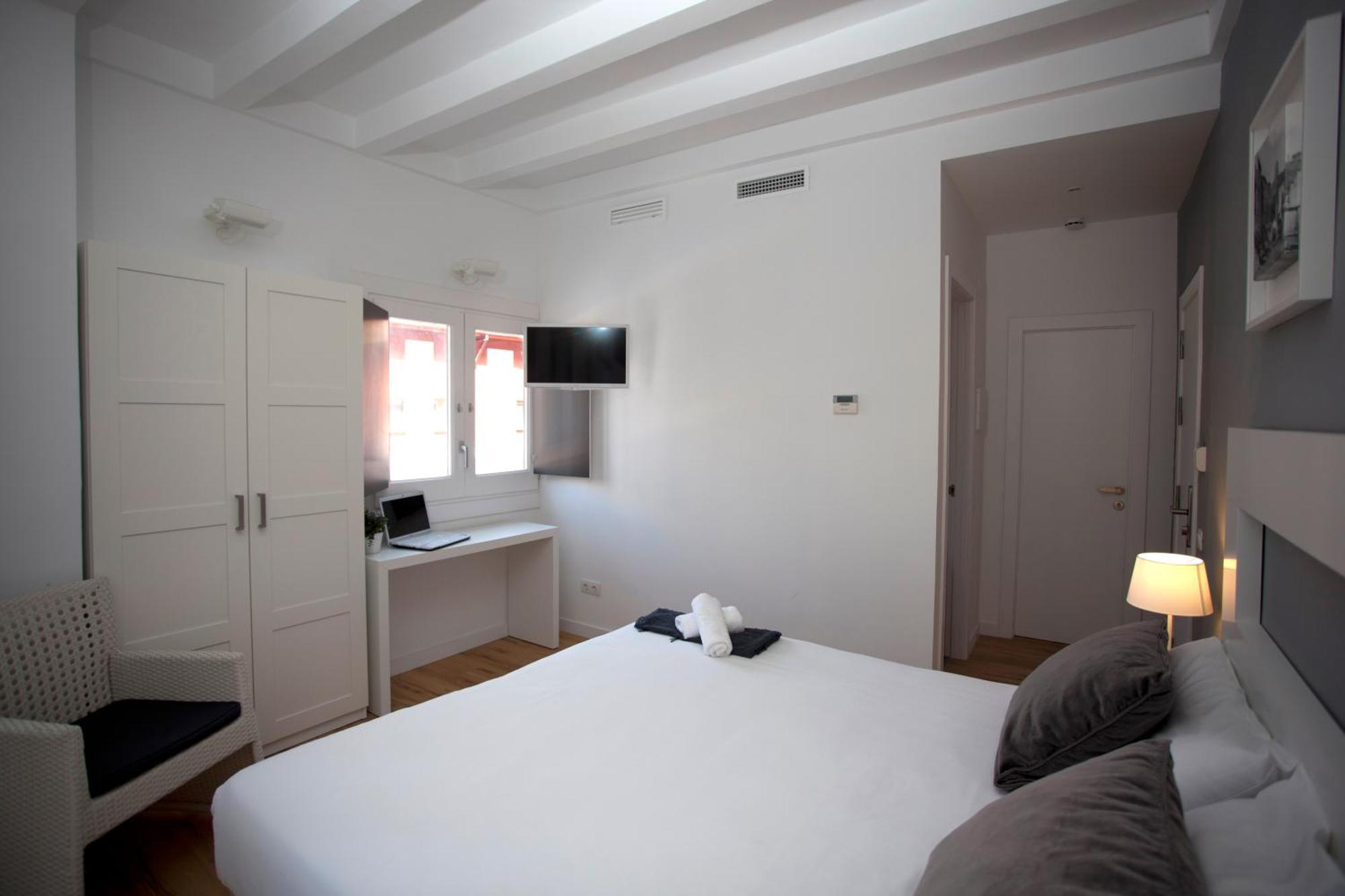 Hotel Sitges Rooms Homestay *