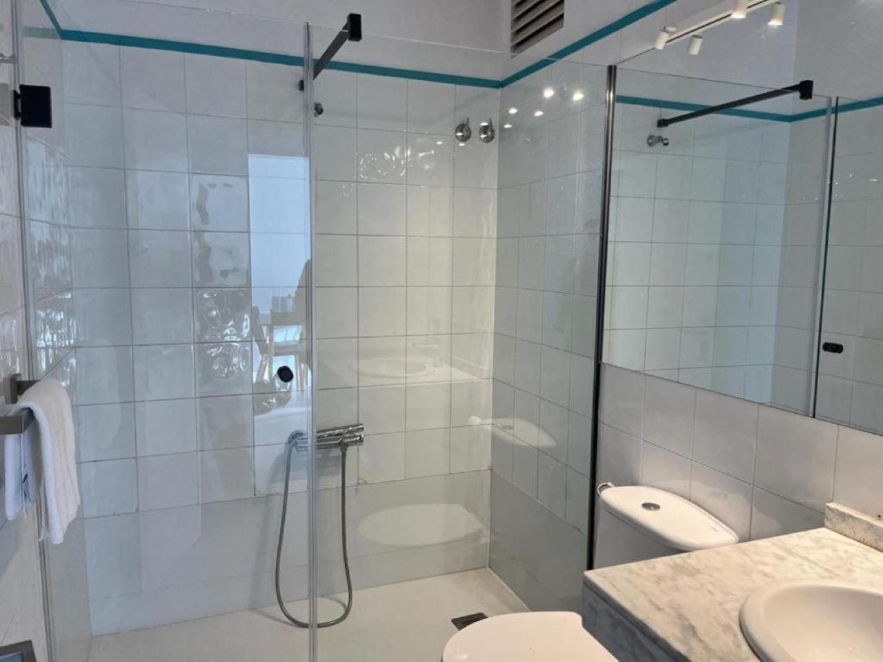 Homestay Hotel Sitges Rooms *